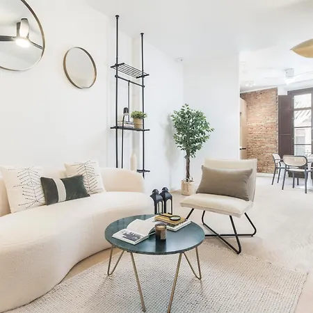 Homeclub Elegant 1br With Rooftop Near Thyssen & Marmoles Iii * Malaga