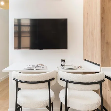 Homeclub Elegant 1br Near Thyssen & Marmoles Iii *