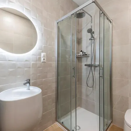 Apartment Homeclub Elegant 1br Near Thyssen & Marmoles Iii