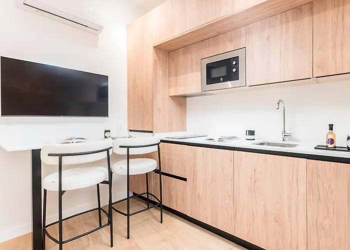 Homeclub Elegant 1br Near Thyssen & Marmoles Iii * Málaga